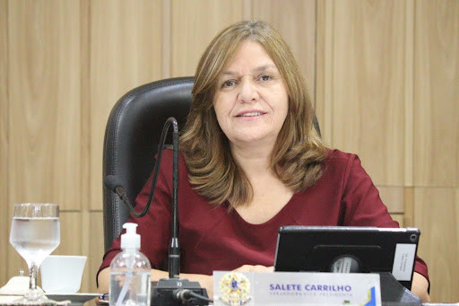 Vereadora Salete Carrilho pede manutenção e vigilância para o Complexo Esportivo do Jardim Esperança