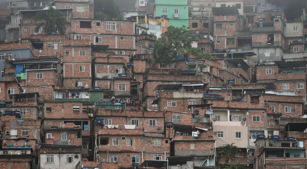 Após decisão do STF, expansão do crime organizado aumenta nas favelas do Rio de Janeiro