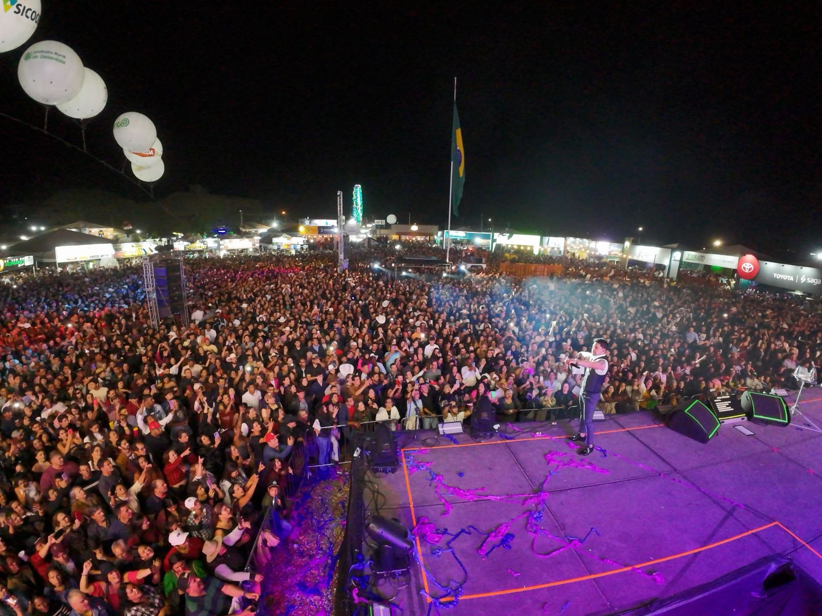 Encerramento da Pecuária Para Todos supera todas as expectativas com 22 mil pessoas no show de Zezé di Camargo