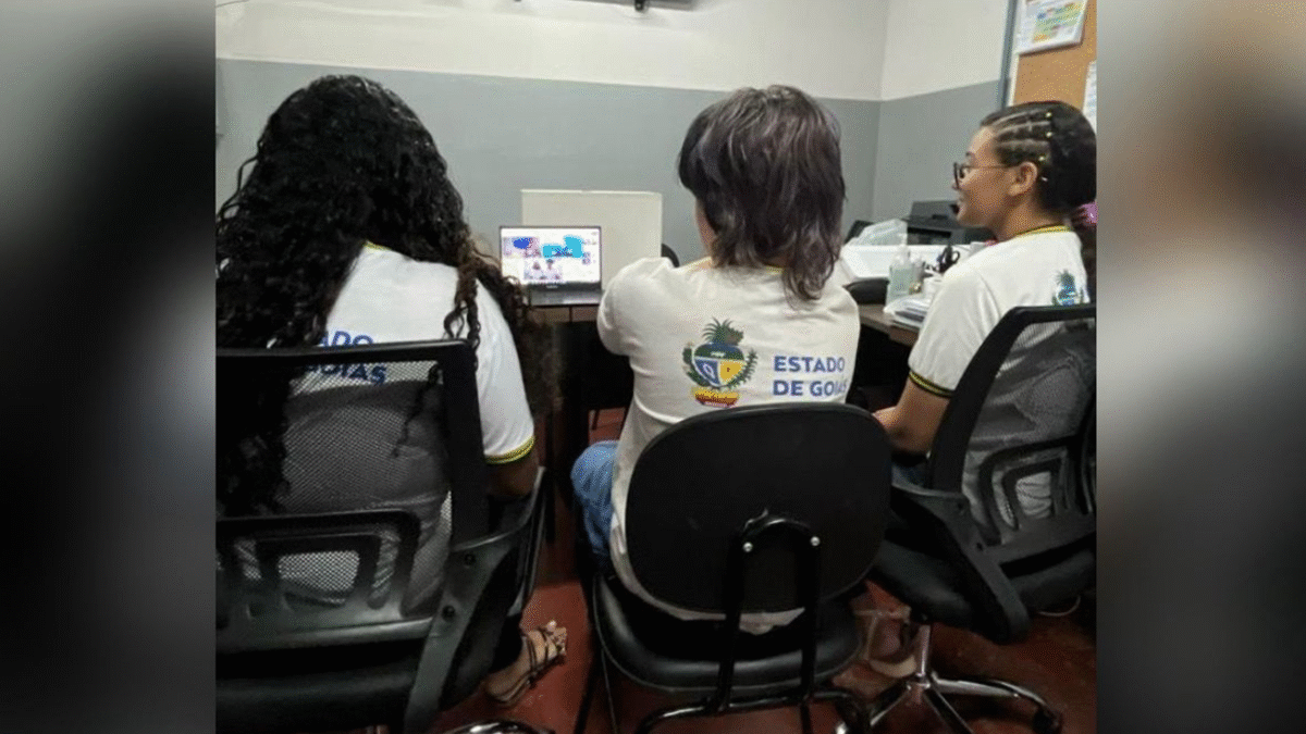 Alunos de Goiás criam smartwatch que ajuda na autorregulação emocional de estudantes neurodivergentes